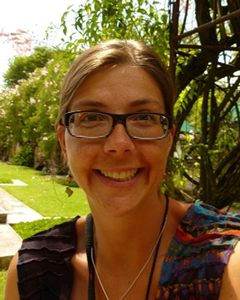RaphaelleSAVOIRE_240x300.jpg